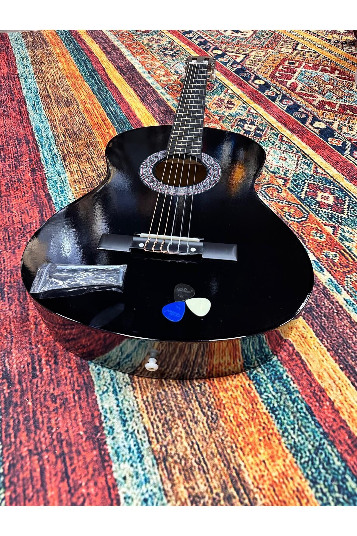 Siyah 7-11 Yaş 3/4 Klasik Gitar ( Kılıf Pena Dahil)