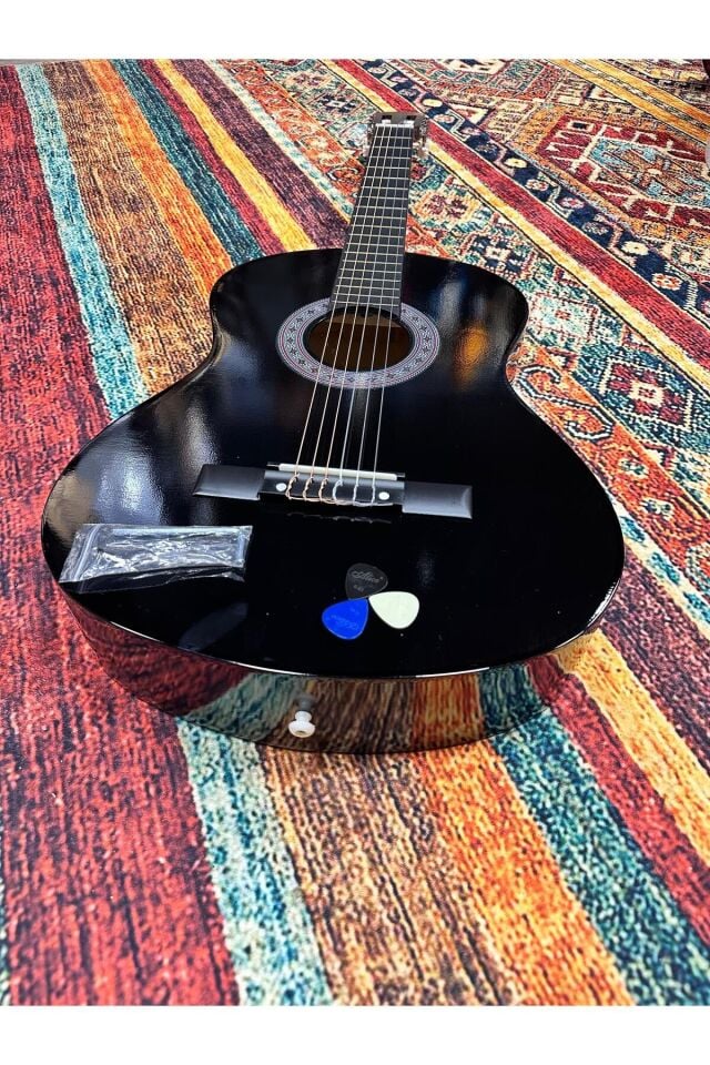 Siyah 7-11 Yaş 3/4 Klasik Gitar ( Kılıf Pena Dahil)