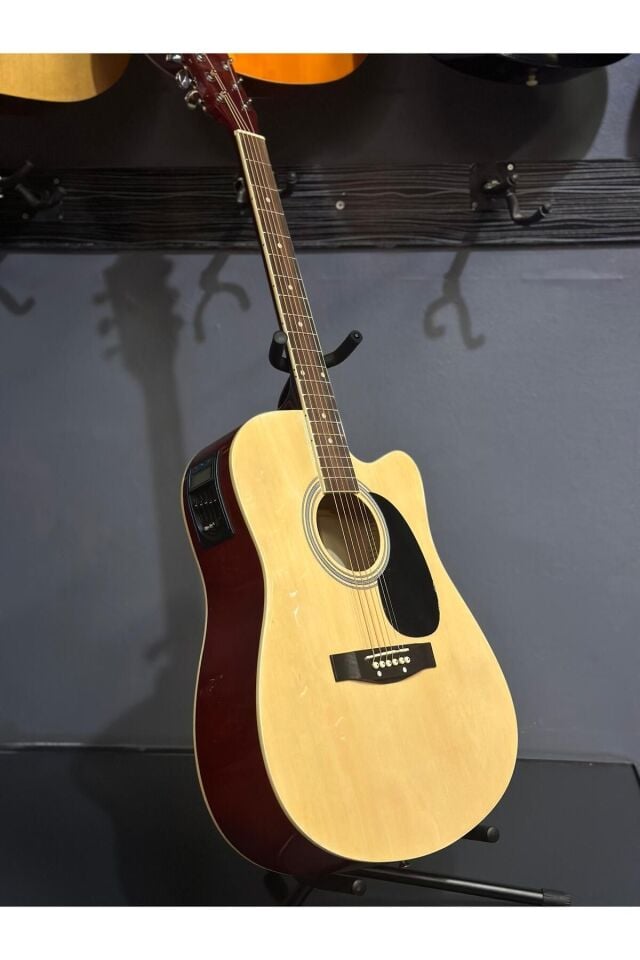 Elektro Akustik Gitar Jumbo Kasa( Kılıf, Pena Dahil)