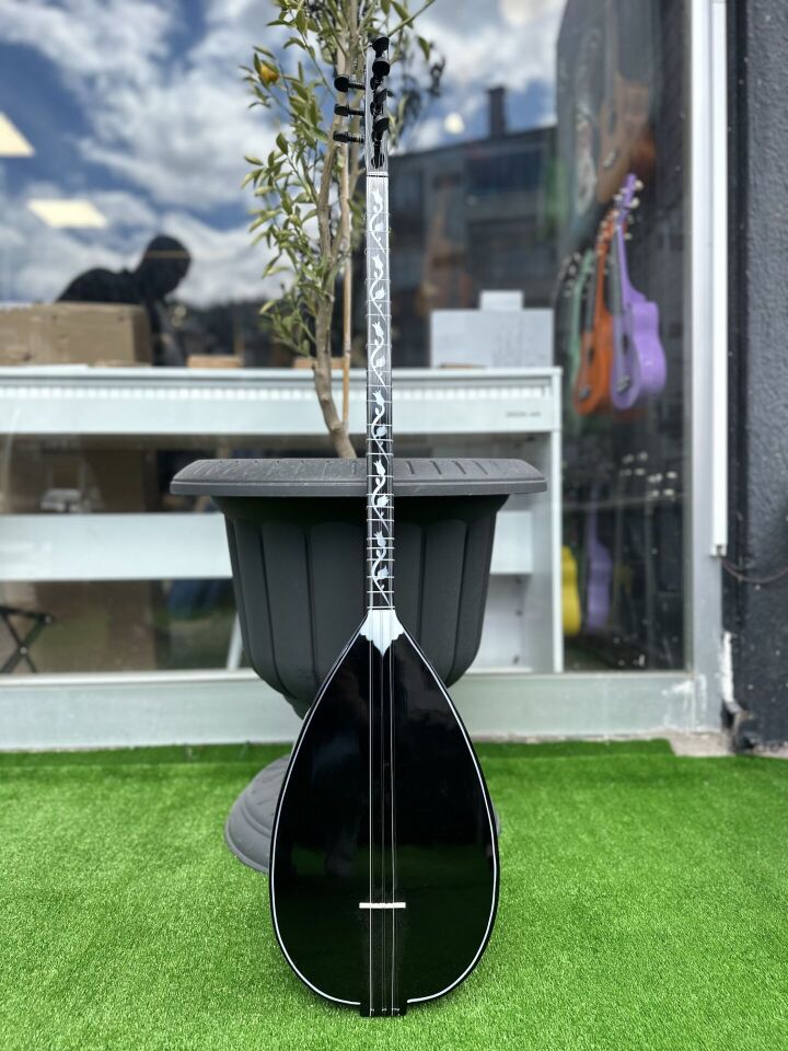 Uzun Sap Siyah Bağlama(Kılıf,Yedek Tel ve Tezene Dahil)
