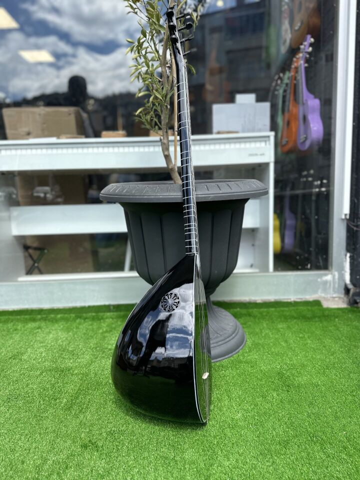 Uzun Sap Siyah Bağlama(Kılıf,Yedek Tel ve Tezene Dahil)