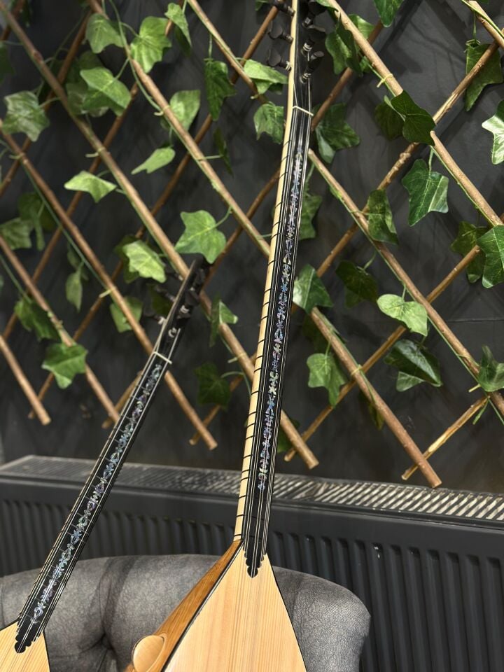 Uzun ve Kısa Sap Seçenekli Özel Seri Oyma Dut Bağlama ( Kılıf Dahil)