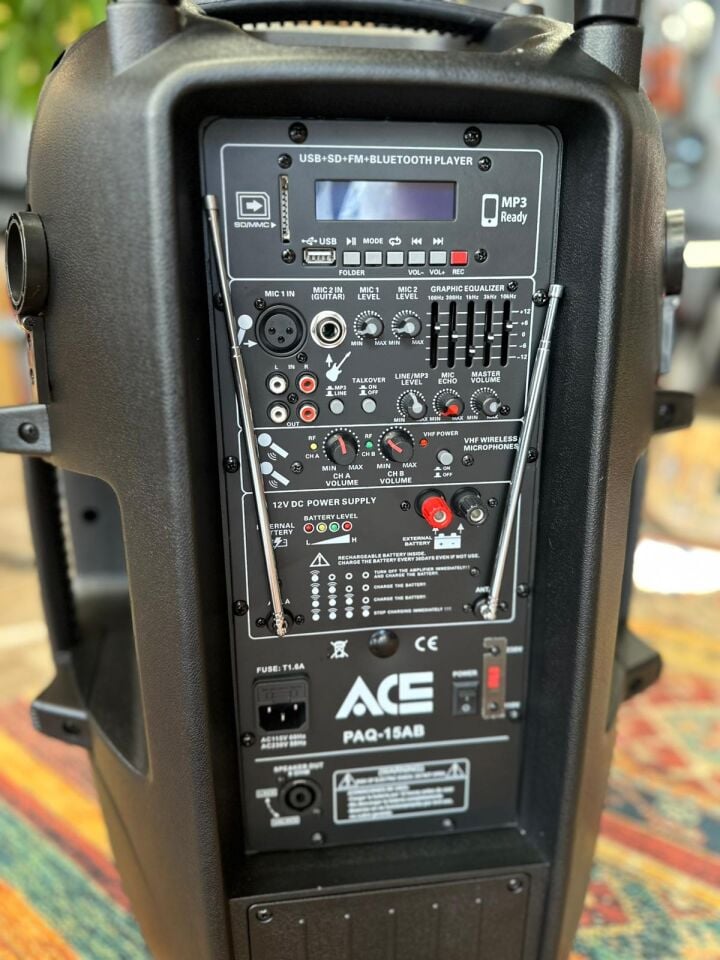 Paq-15ab 300 Watt Taşınabilir Şarjlı Amfi
