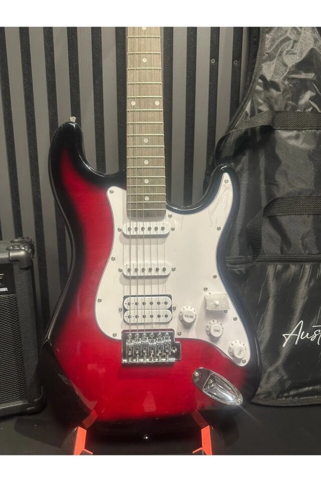 Kırmızı Hss Elektro Gitar Seti Full ( Gitar,amfi,stand,askı,kapo,yedek tel,tuner,kablo,askı,kılıf