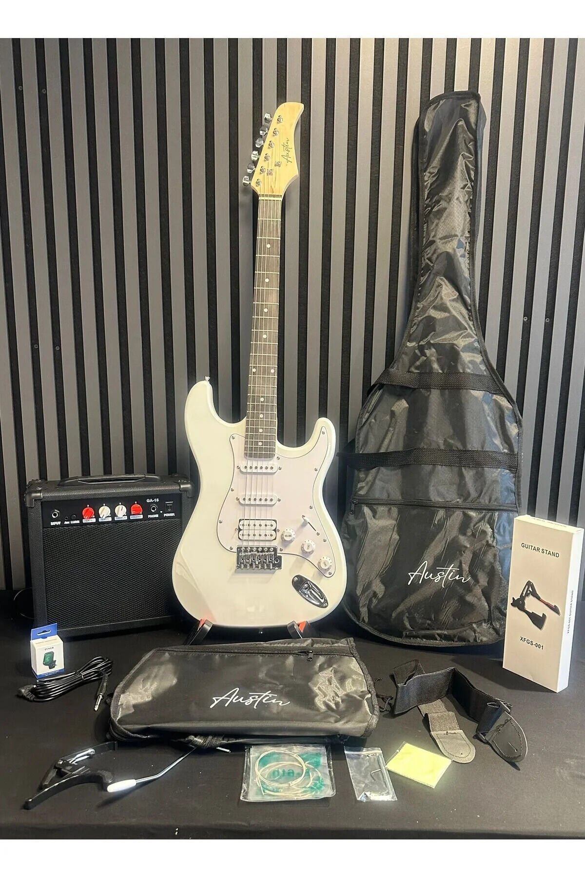 Beyaz Hss Elektro Gitar Seti Full ( Gitar,amfi,stand,askı,kapo,yedek tel,tuner,kablo,askı,kılıf