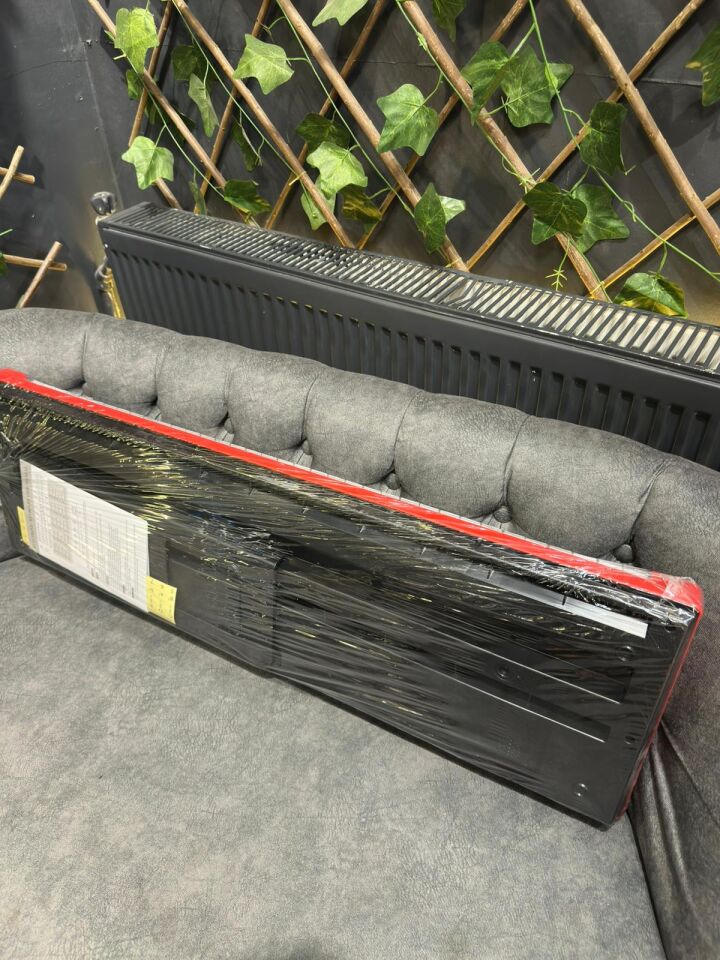 A829 Tuş Hassasiyetli 5 Oktav 61 Tuş Org - Kırmızı