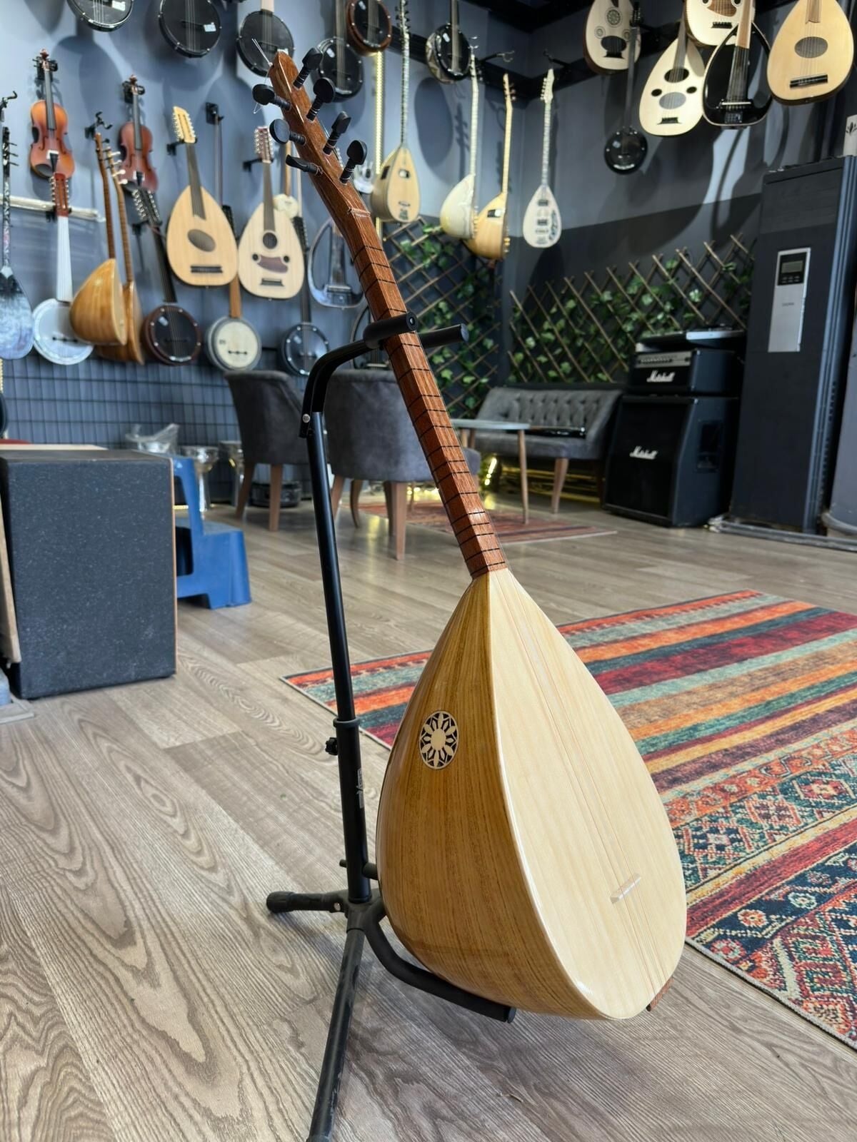 Başlangıç Düzeyi Kısa Sap Öğrenci Bağlaması-Kılıf-Yedek Takım Tel-Tezene