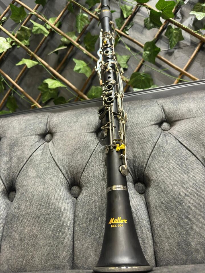 Mcl-304 Sol Klarnet Lüx Çanta 4 Yüzük(Stand Dahil)