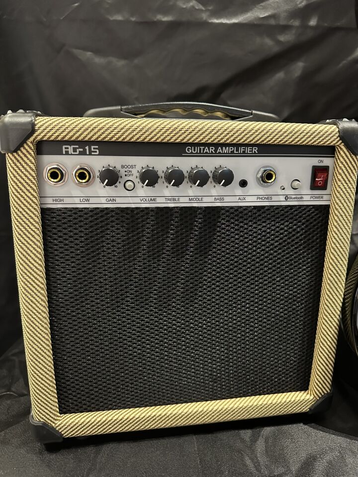 Kırmızı Elektro Gitar Full Set – 15W Bluetooth Amfi