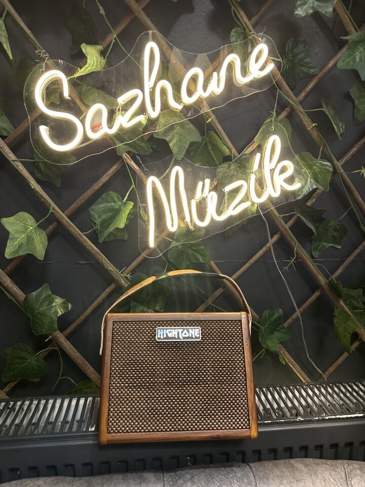 Crush20 20W Taşınabilir Şarjlı Amfi – Bluetooth , Mikrofon Girişli, Reverb Efektli, 2 Kanallı
